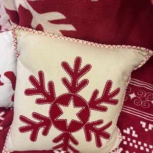 Holiday - Winter Snowflake Pillow - Early Christmas Shopping!